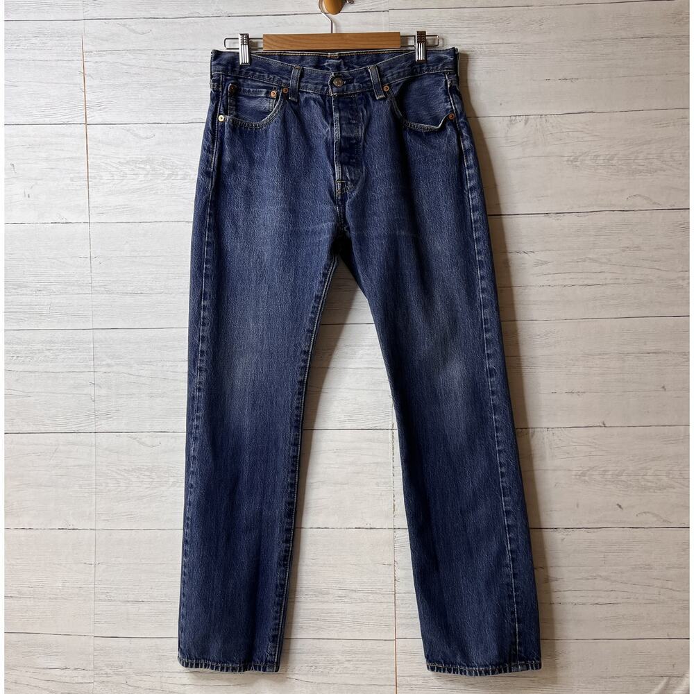 Levis Jeans Mens Size W33 X L32 501 Medium Wash Button Fly 100% Cotton Classic